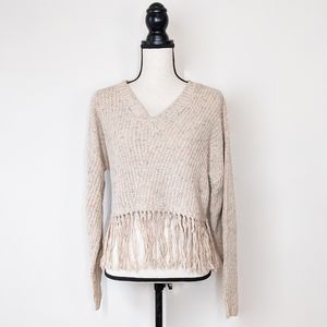 🦋LAST🦋 NWT Storia Speckled Fringe Hem Sweater